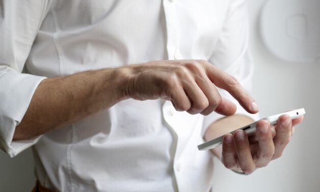 L&rsquo;évolution du téléphone en entreprise à travers le temps