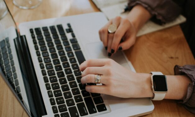 Boostez votre carrière : Les plateformes incontournables pour briller aux yeux des recruteurs 