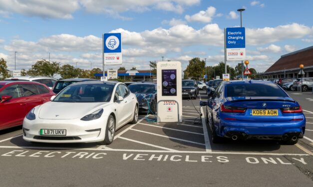 2025, un tournant écologique : l&rsquo;UE défie le secteur automobile avec de nouvelles réductions drastiques des émissions de CO2