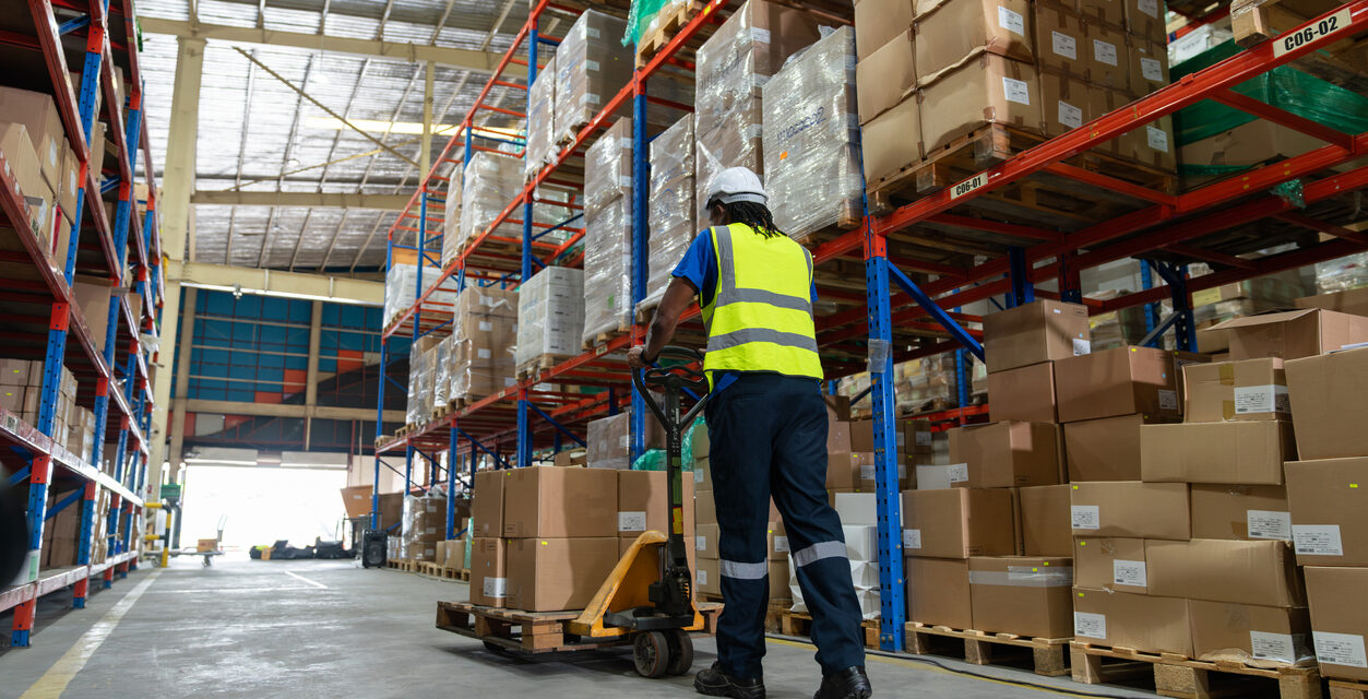 Protection des marchandises : stratégies pour une sécurité optimale en entrepôt