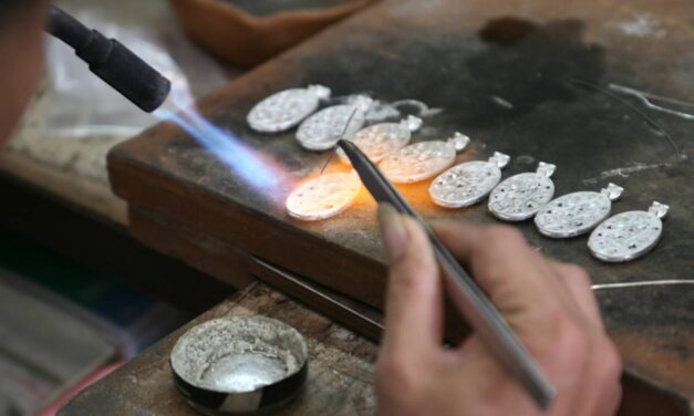 Fondeur de bijoux : un partenaire clé pour vos créations