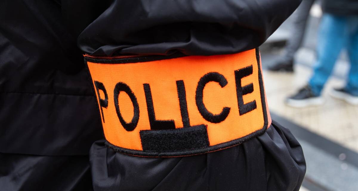 Brassard de sécurité personnalisé : l&rsquo;atout visibilité sur le terrain